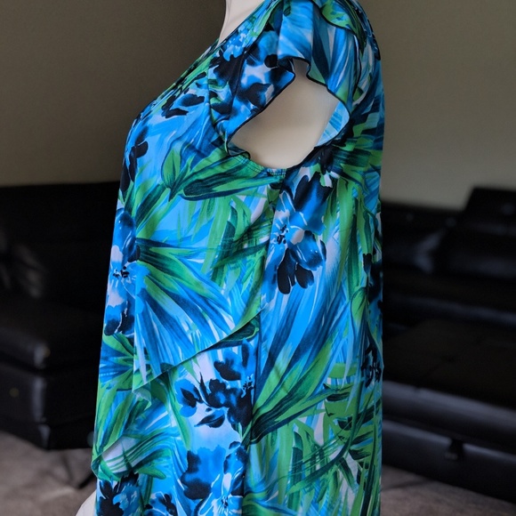 Style & Co. Tops - Dress Barn blu/grn capsleeve 14